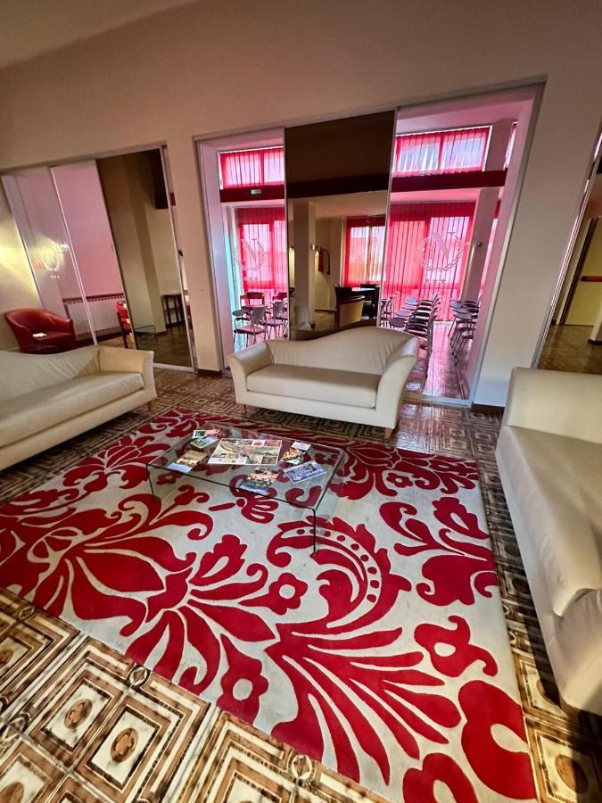 Hotel Napoleon Pontremoli Bagian luar foto