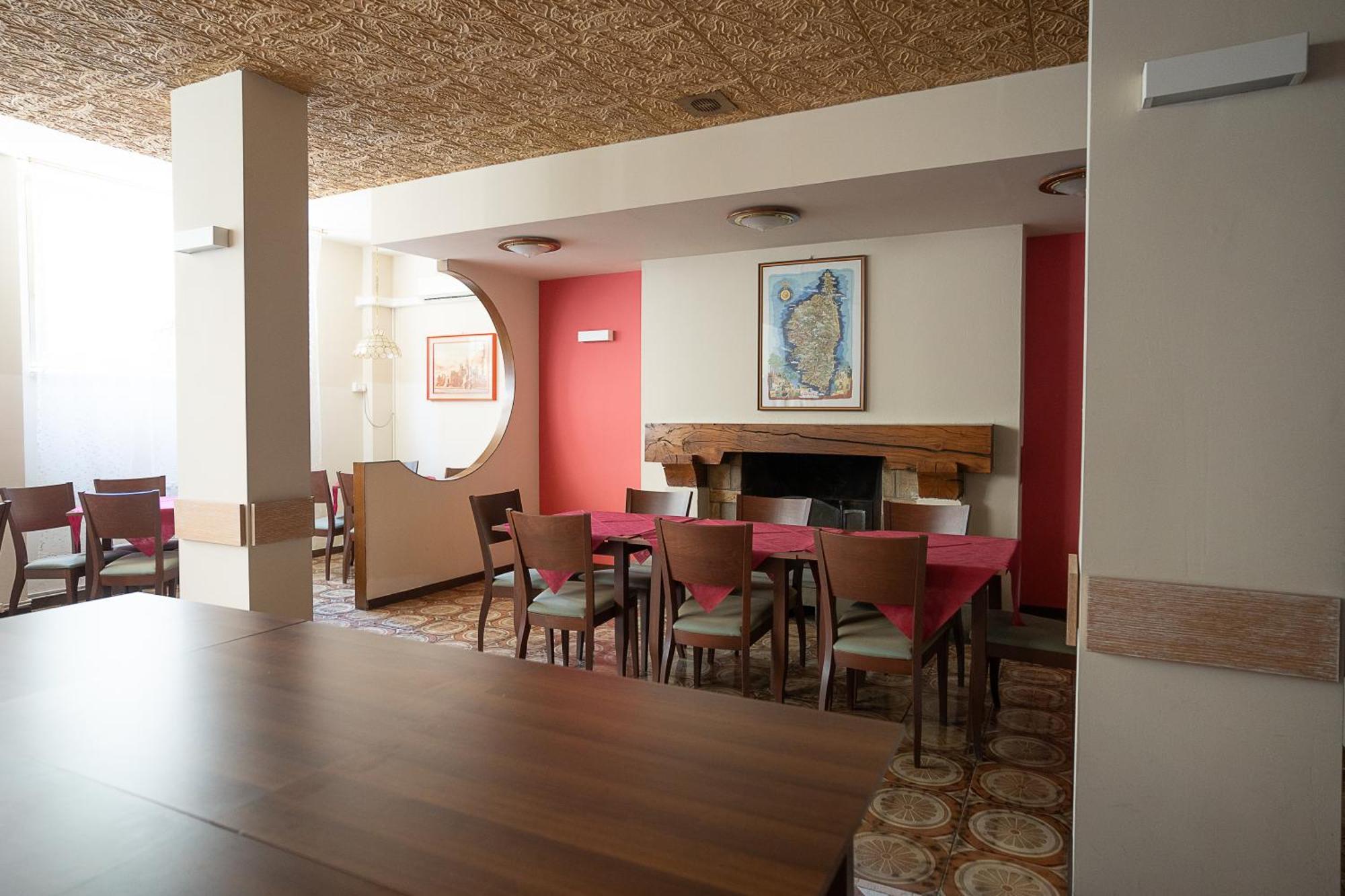Hotel Napoleon Pontremoli Bagian luar foto
